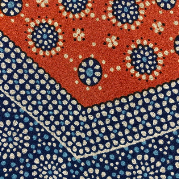 NWOT LADIES. BLOUSE - Picture 5 of 6